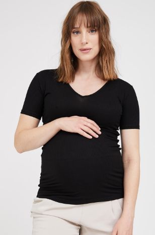 תמונה של חולצת הריון V ריב שחורה