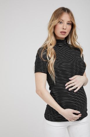 תמונה של חולצת גולף להריון ש.קצר שמנת פס שחור