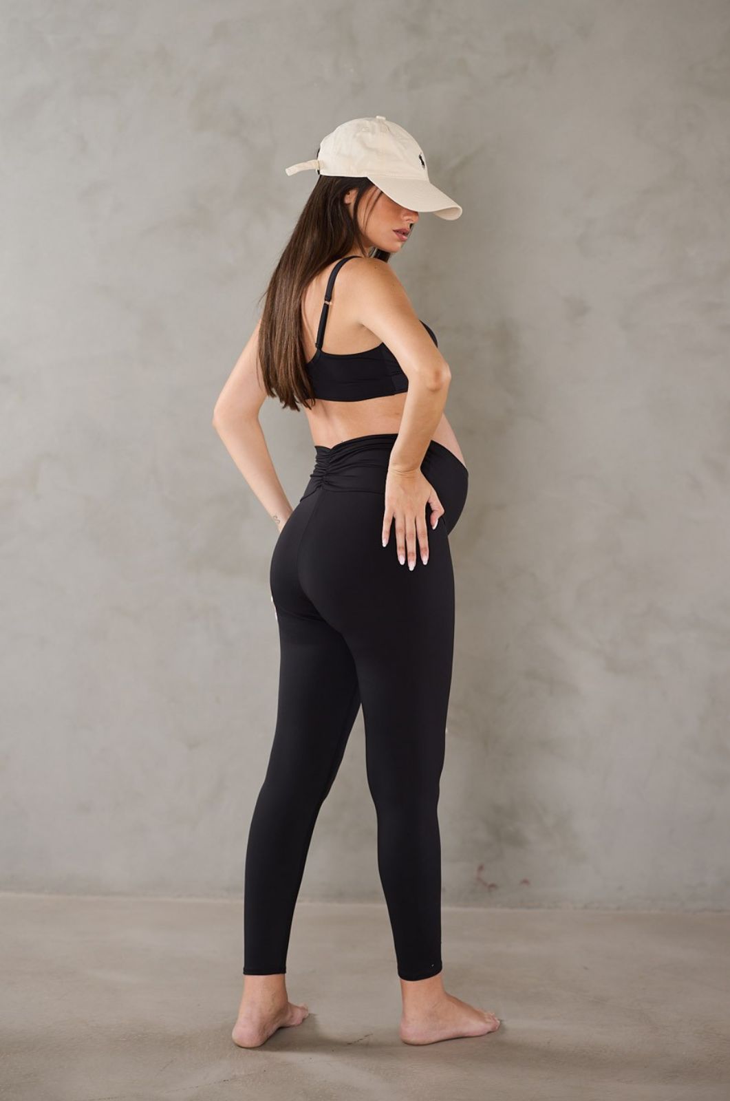 טייץ הריון לאימון כיווץ שחור אבישג ארבל