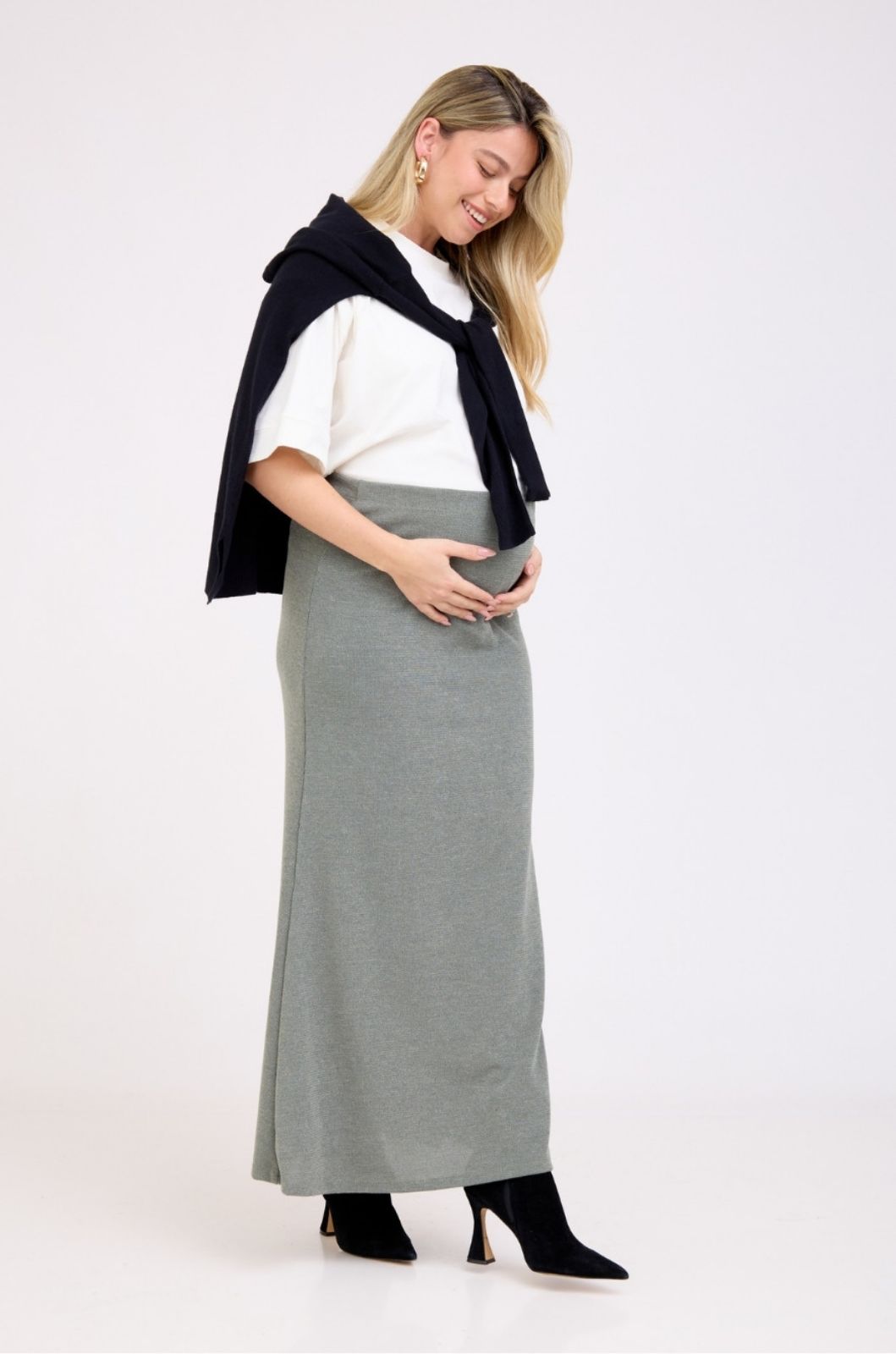 חצאית סריג להריון עינב מרווה אבישג ארבל