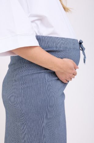 חצאית הריון צנועה עם שרוך של אבישג ארבל