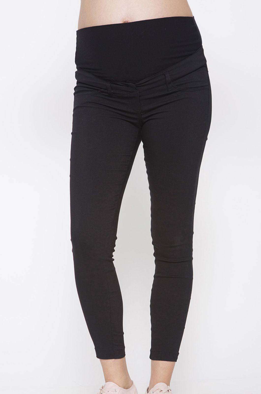 מכנסי הריון VOGUE שחורים של אבישג ארבל