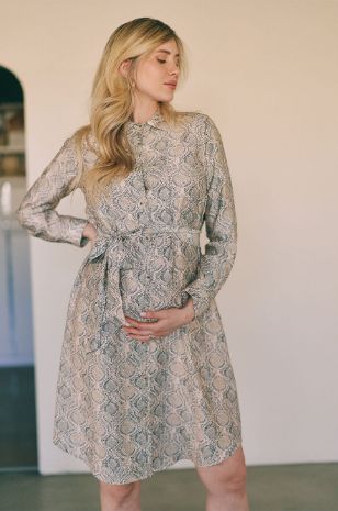 שמלת הריון צנועה שמנת מודפס של אבישג ארבל