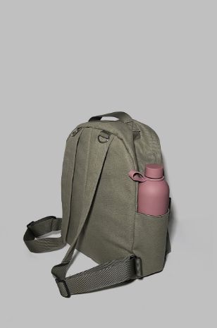 תיק גב ועגלה של היידי מקס זית