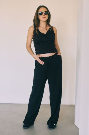 מכנסי היריון דורי שחורים של אבישג ארבל