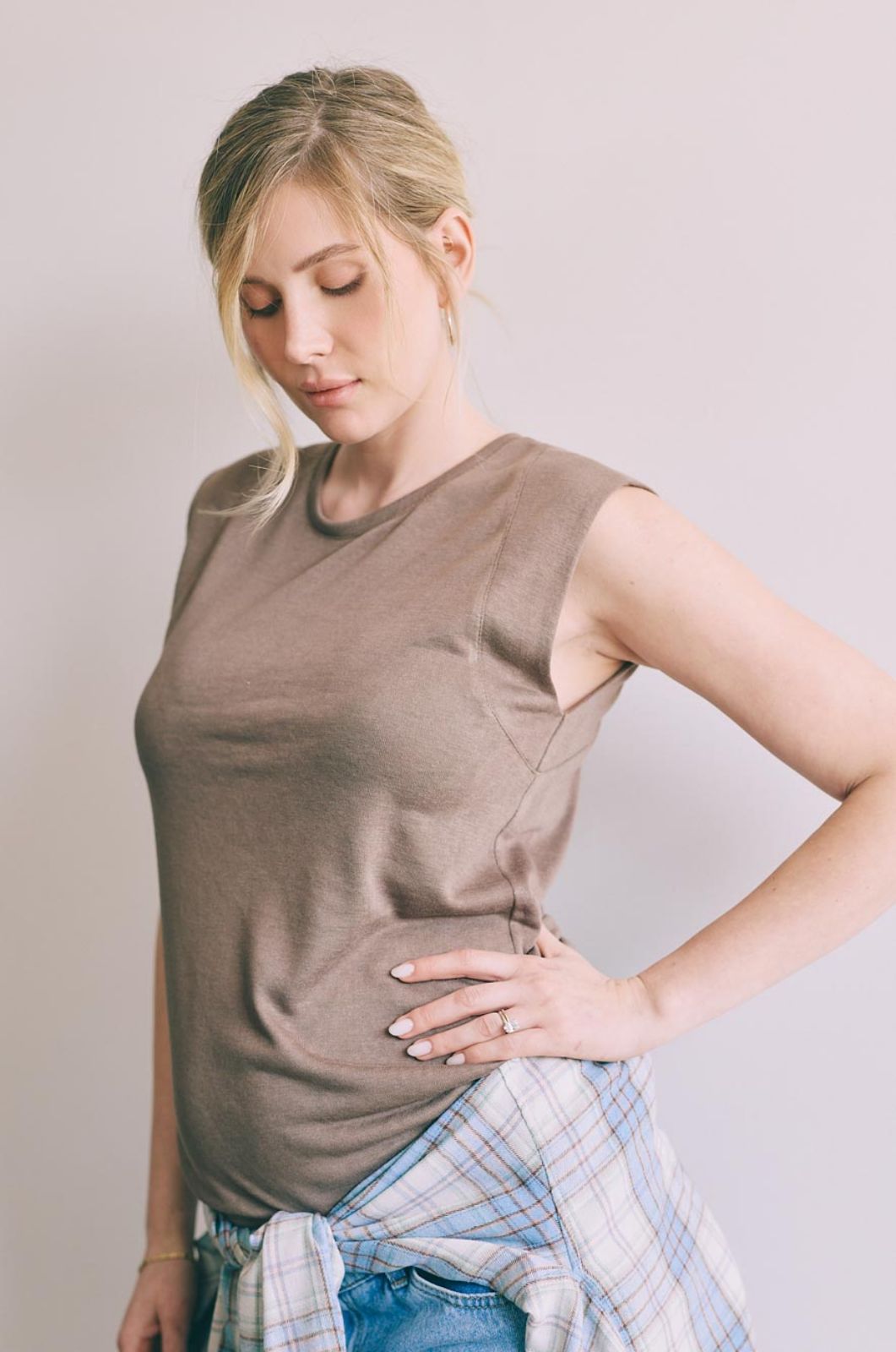 חולצת הריון מיה זית