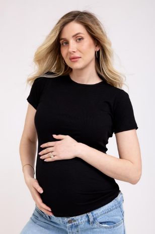 חולצת הריון קצרה מבד ריב שחורה אבישג ארבל