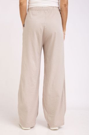 מכנסי הריון חאקי של אבישג ארבל