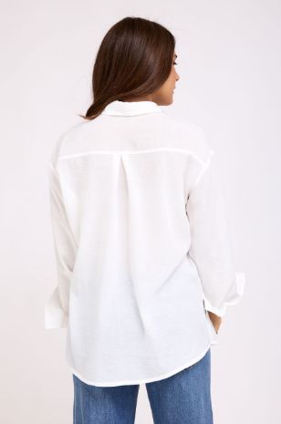 חולצת הריון לבנה של אבישג ארבל