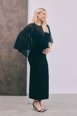 שכמייה להריון שיפון שחורה של אבישג ארבל