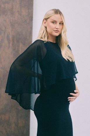 שכמייה להריון שיפון שחורה של אבישג ארבל