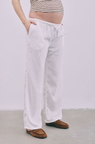 מכנסי הריון תמוז לבנים של אבישג ארבל