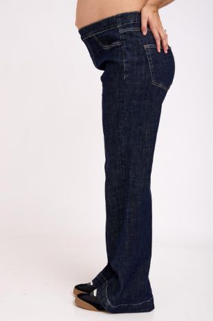 ג'ינס עם מותן גבוהה וגומי מאחורה של אבישג ארבל