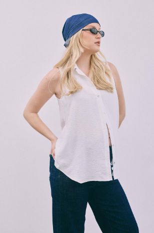 חולצה גברית ללא שרוול שחורה של אבישג ארבל