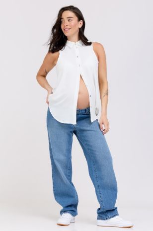 חולצת הריון מכופתרת לבנה  של אבישג ארבל